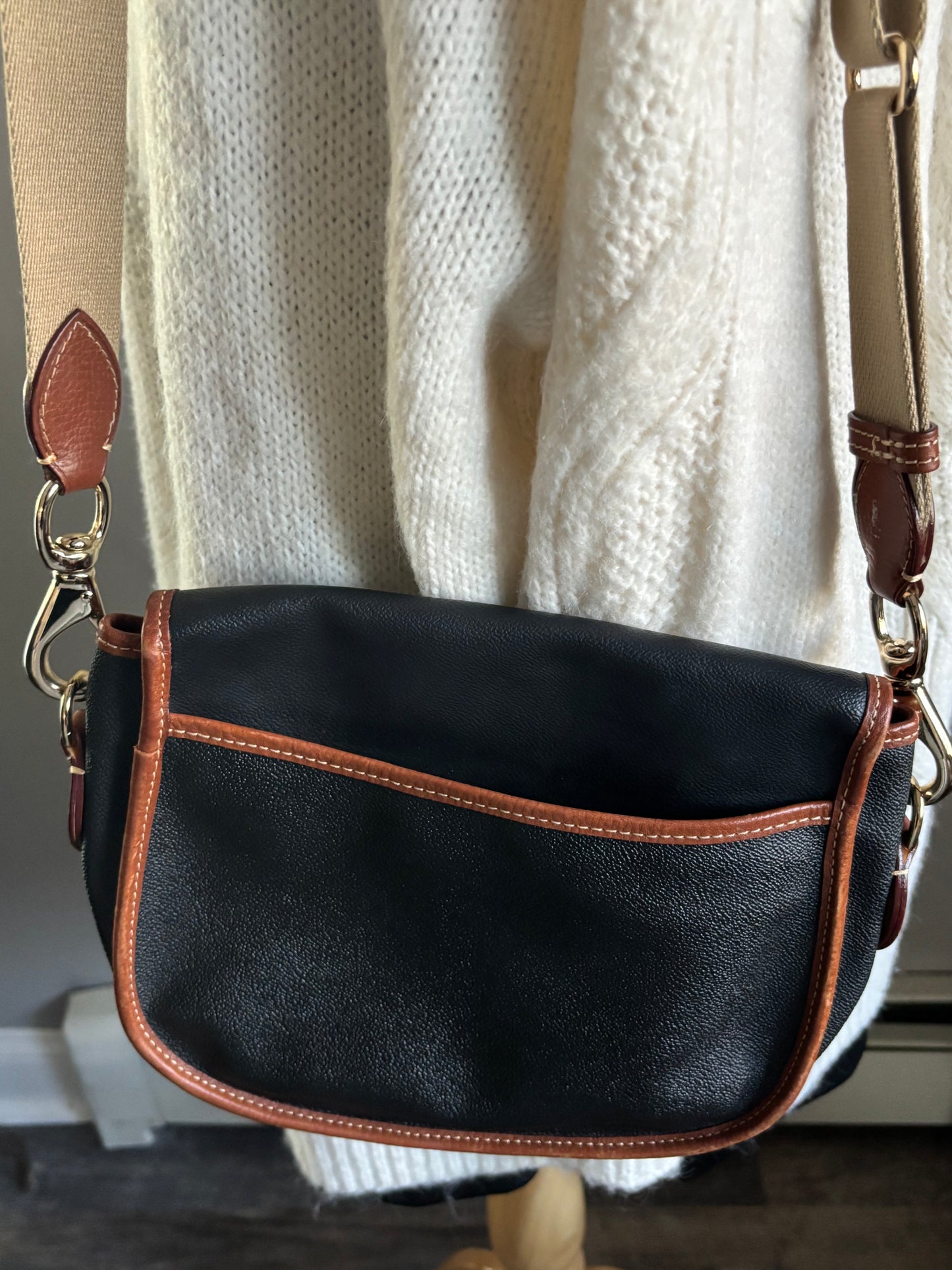 Dooney and Bourke Crossbody Saddle Handbag
