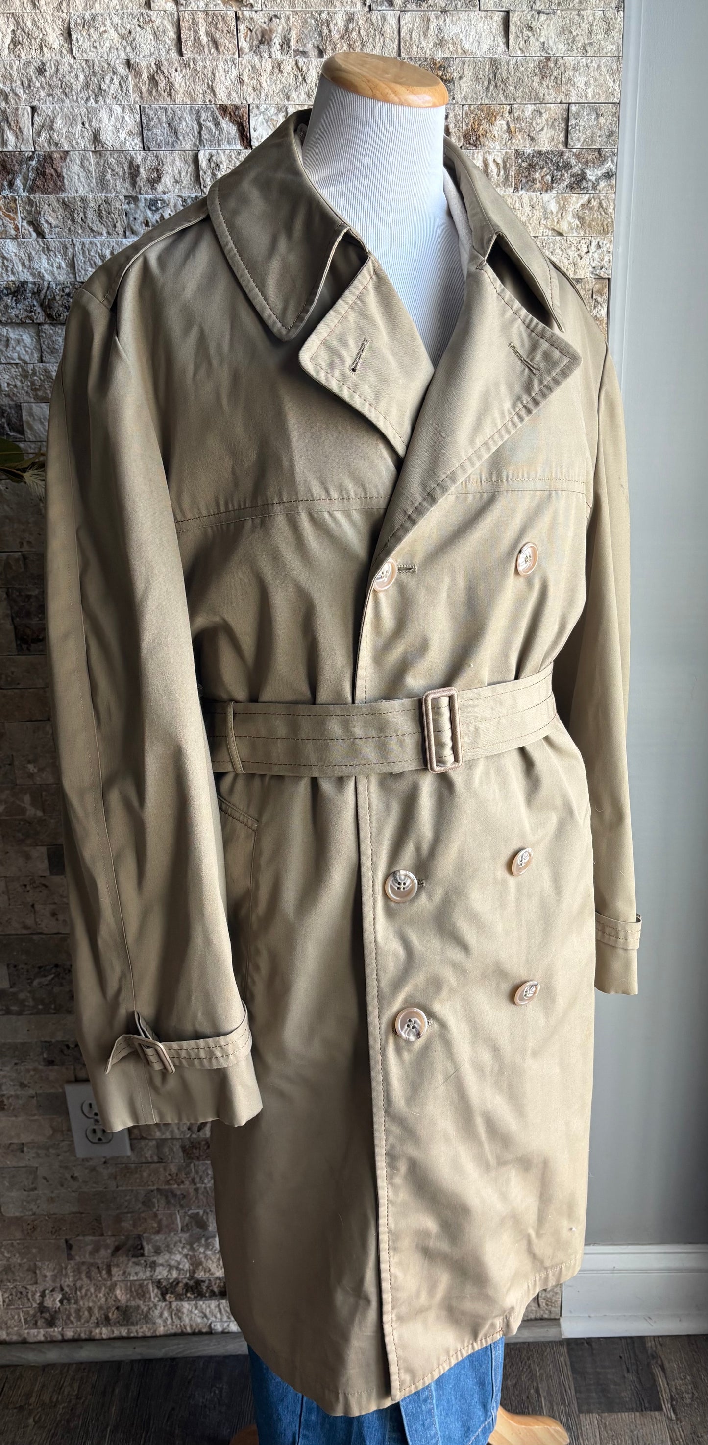 Vintage London Fog Ladies Trench Coat 10