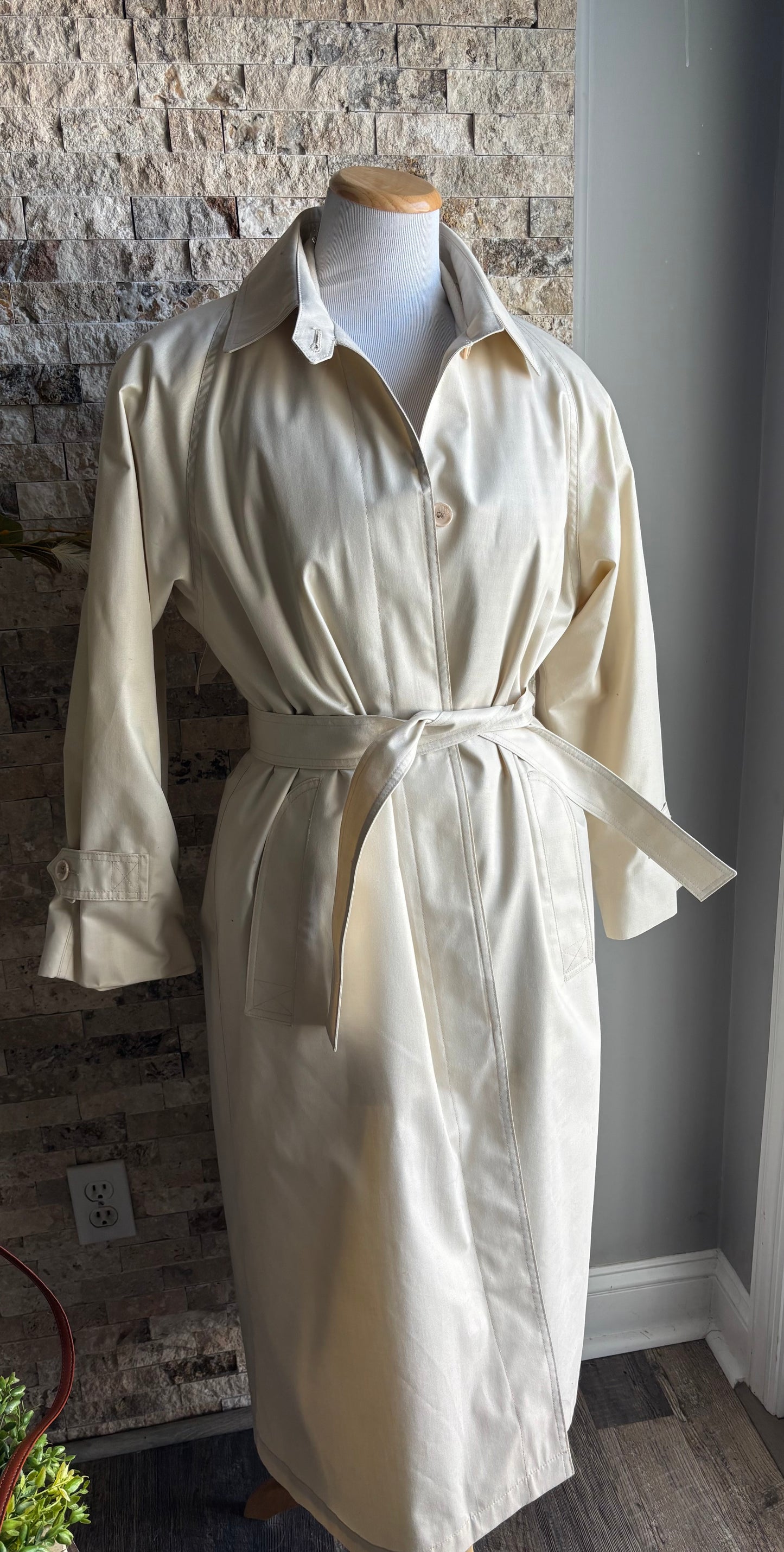 London Fog Long Trench Raincoat 12 petite