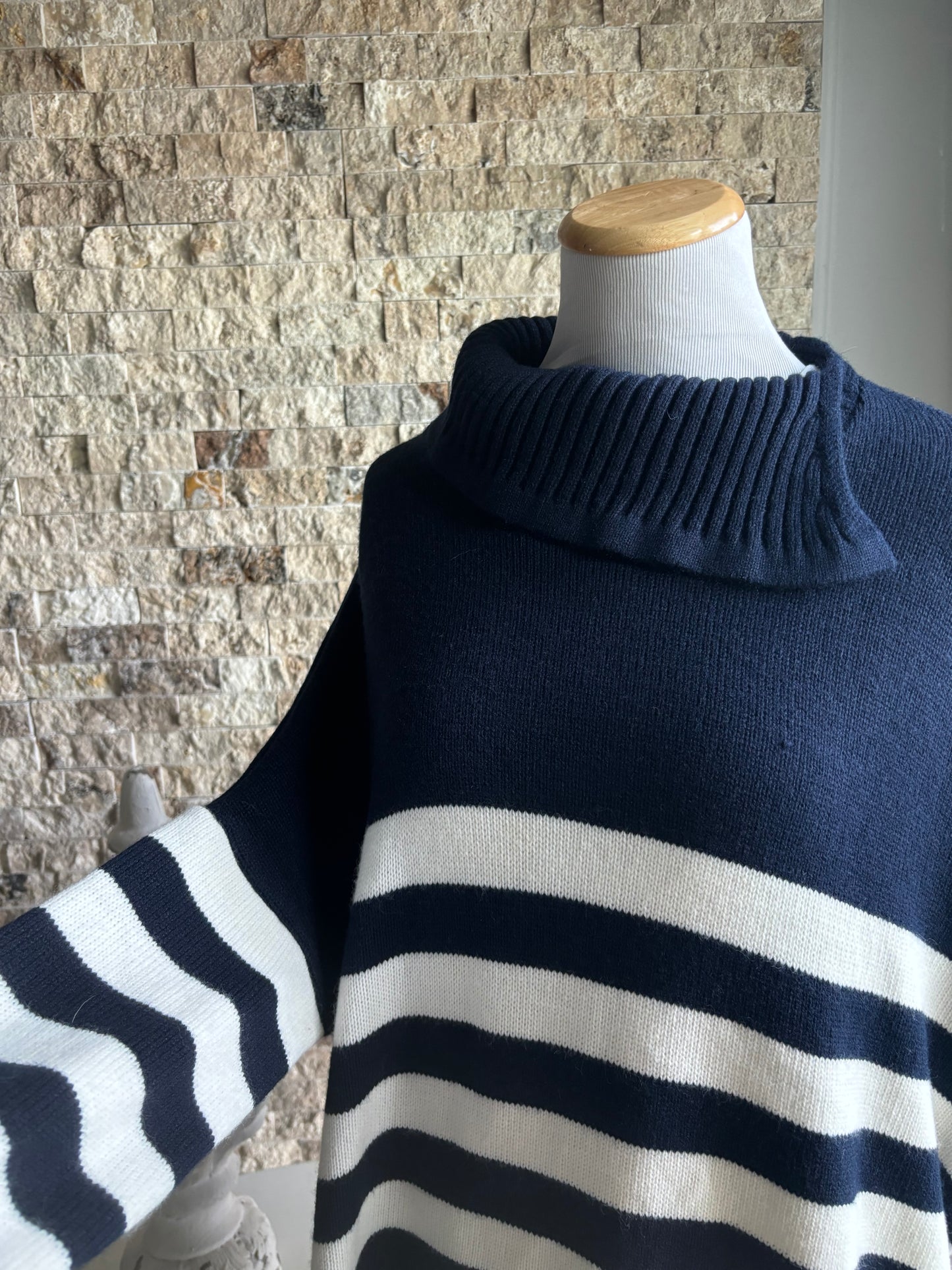 Mersea oversized Coastal vibes sweater with collar