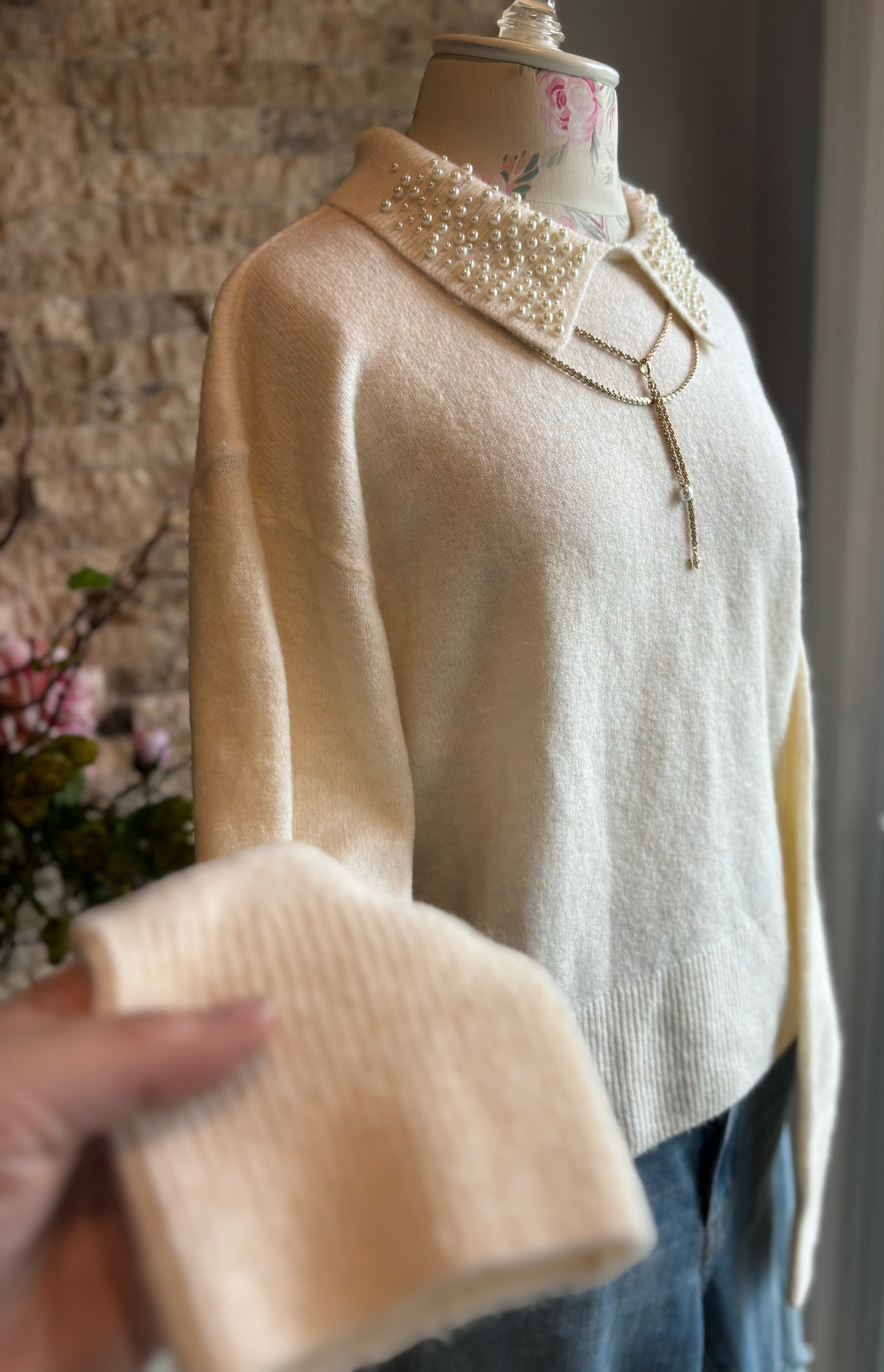 Delicate Ivory & Pearl collar sweater/ medium