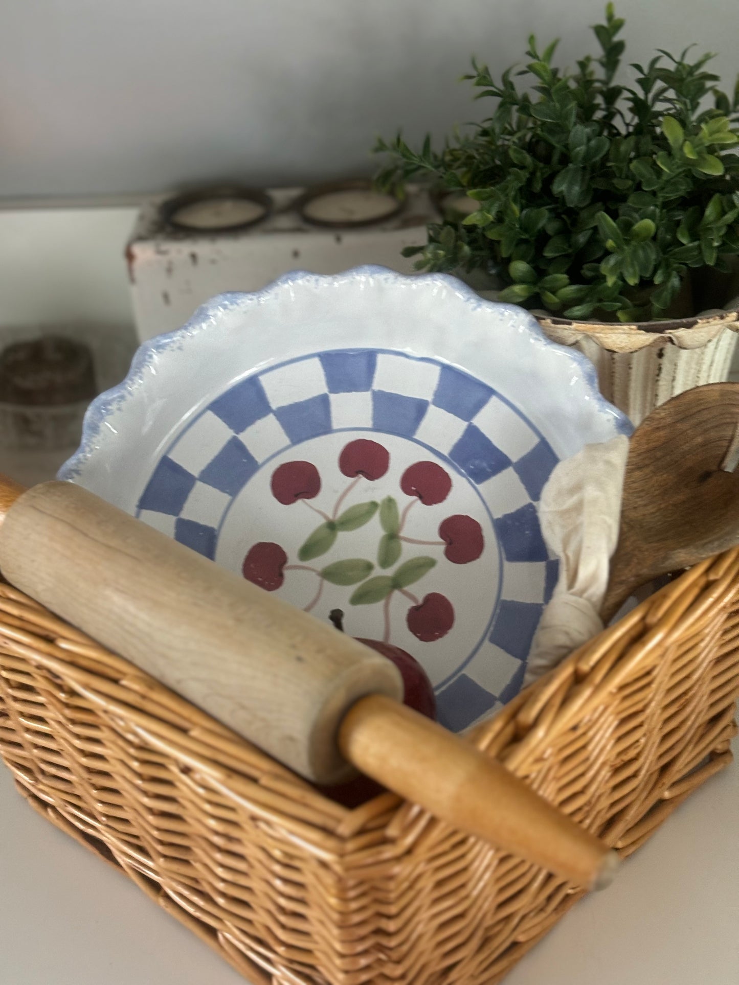 Sweet Cherry Pie Plate