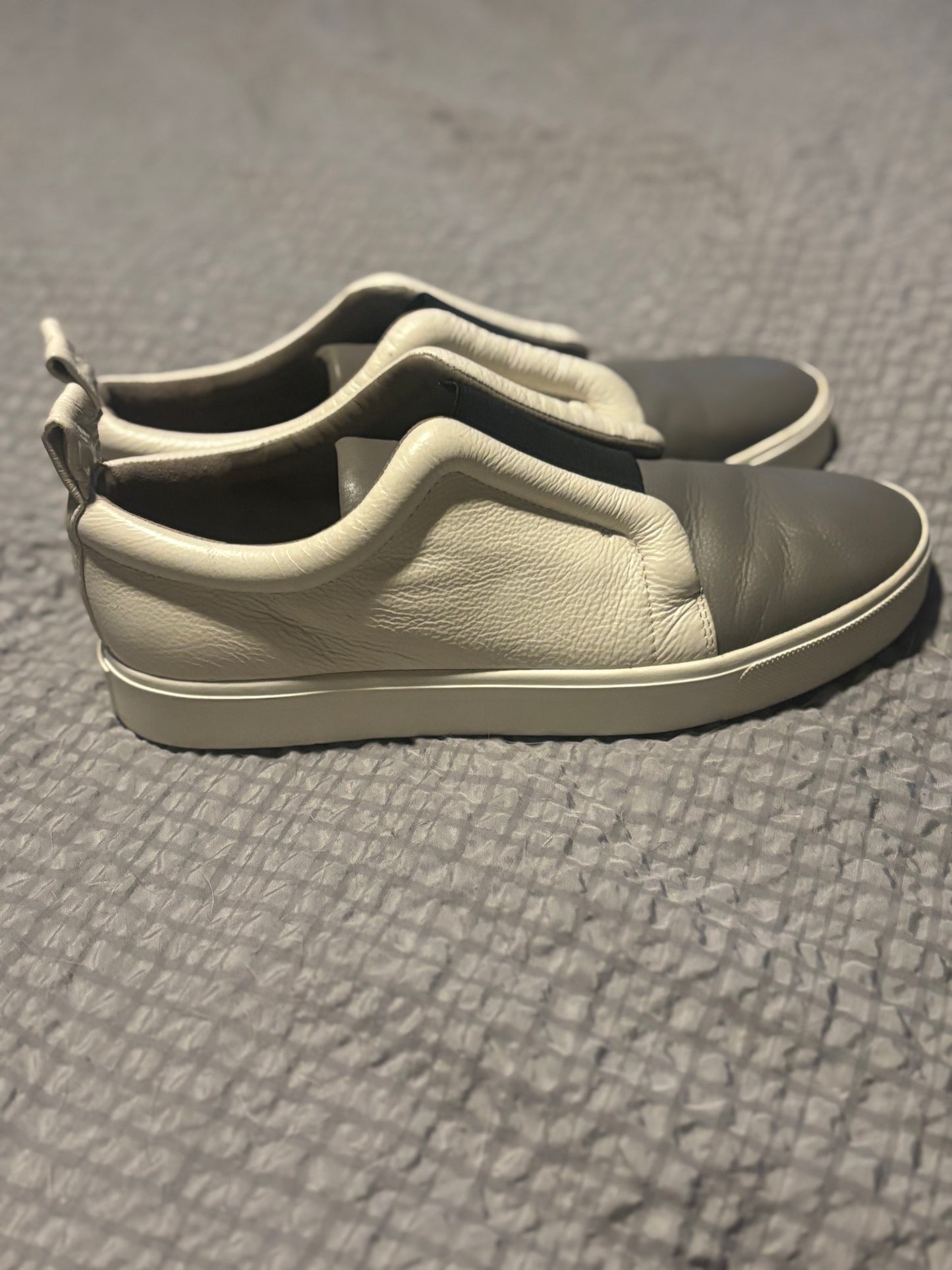 Vince Leather Sneakers/ 6.5