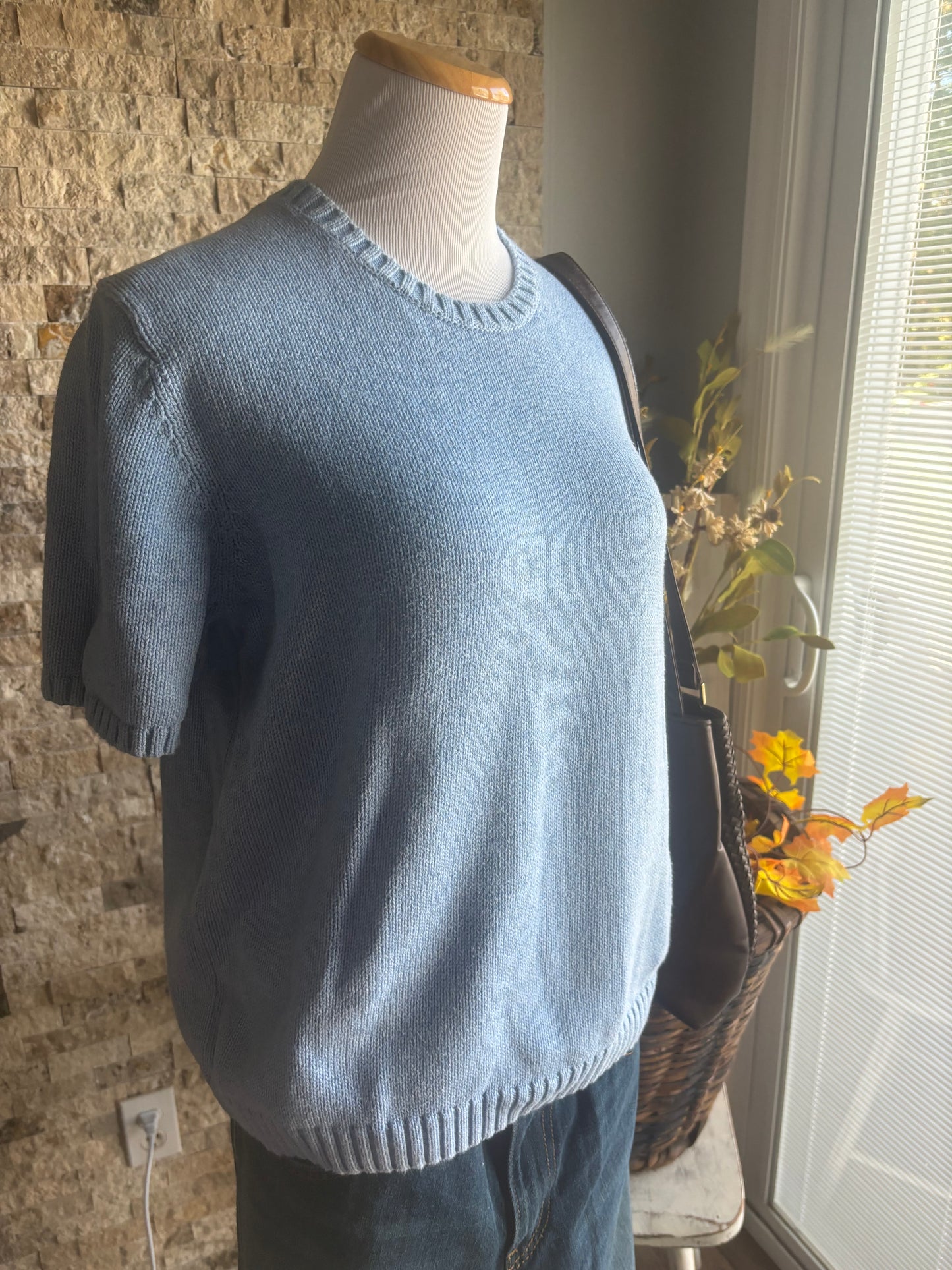 Lands End Baby Blue Short Sleeved Sweater/ Size Medium 10/12