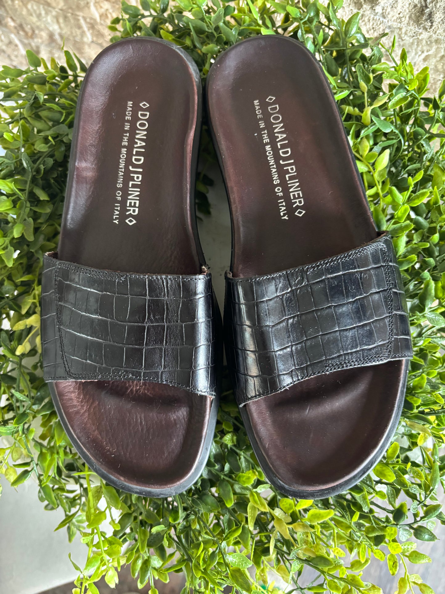 Donald J. Pliner Italian Leather Slides/ 7.5