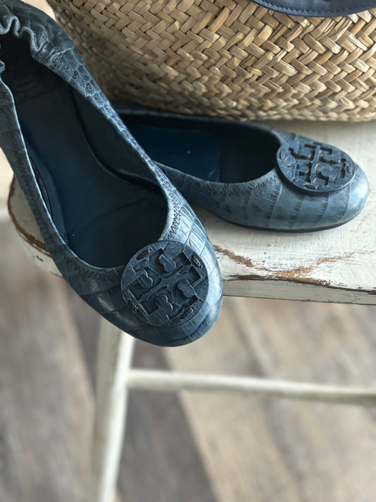 Tory Burch navy ballet flats size 6