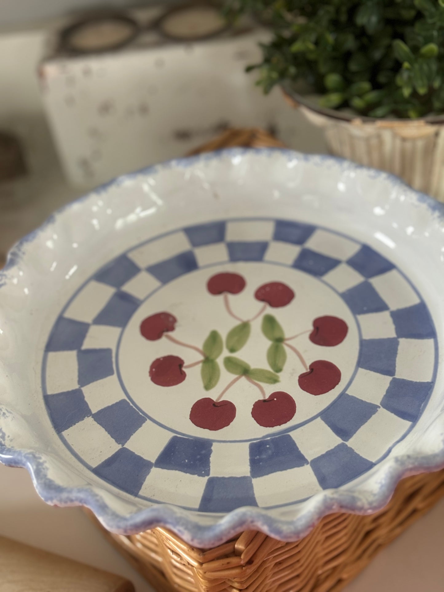 Sweet Cherry Pie Plate