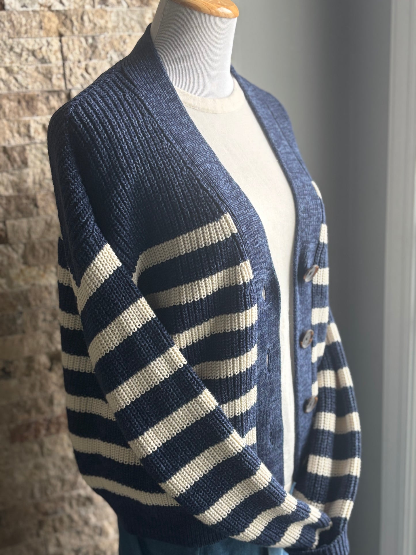 The Gap Shaker Stitch Cardigan Medium NWT