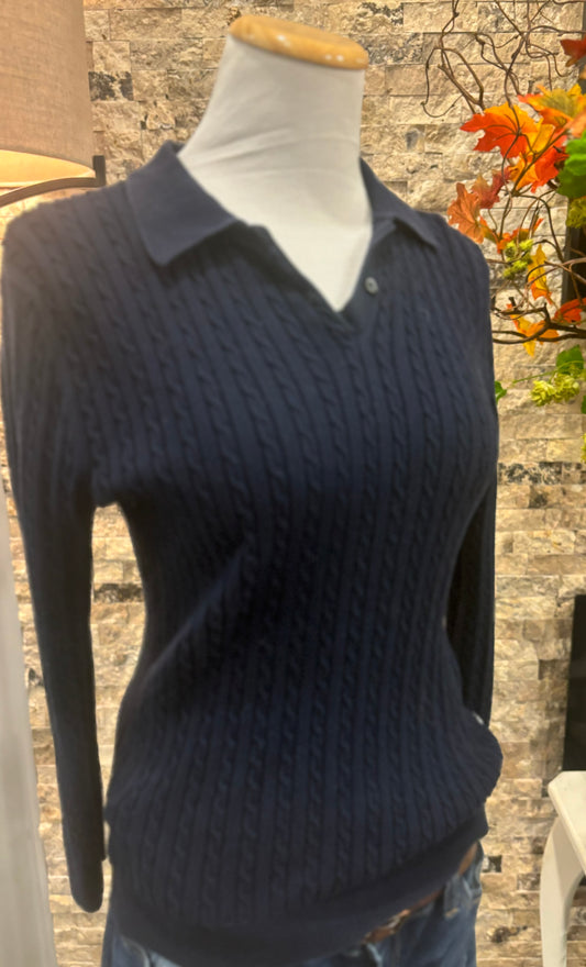 Cable knit collar pullover in Navy size small