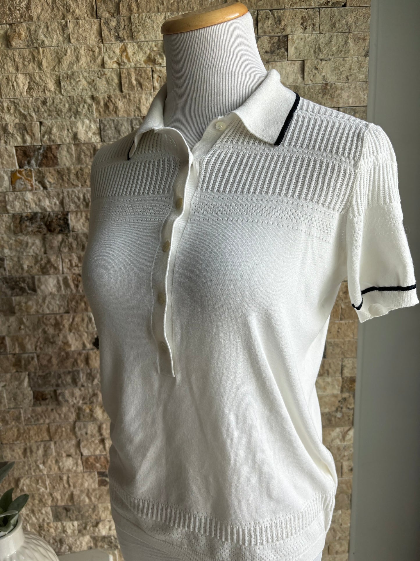 Banana Republic short sleeved collared sweater Size small