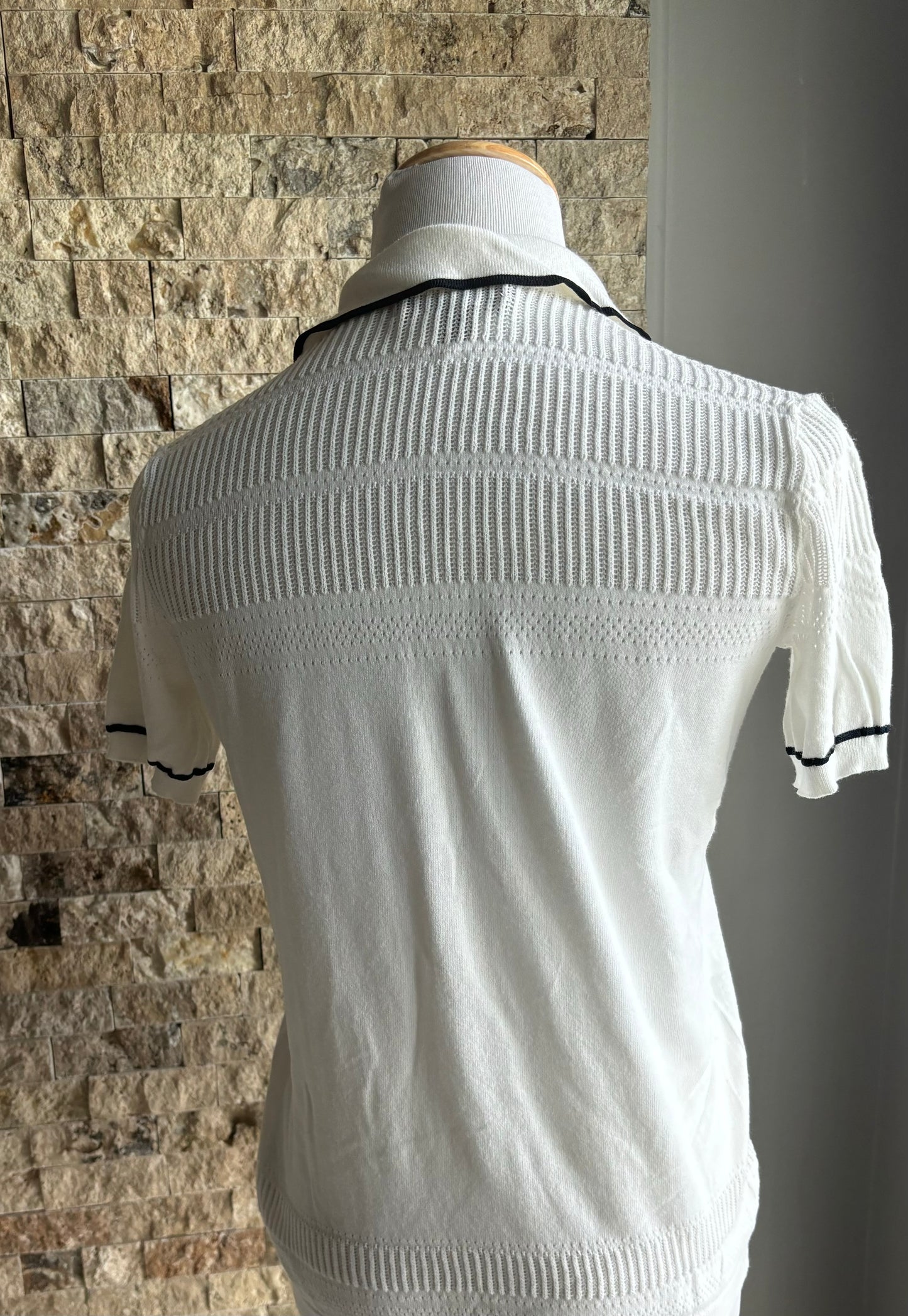 Banana Republic short sleeved collared sweater Size small